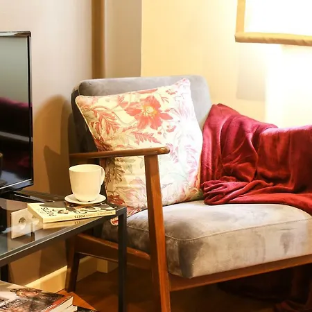 92 - Your In Apartment Lisbon