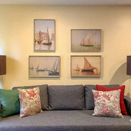 92 - Your In Daire Lisboa